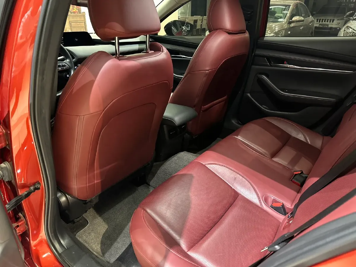 2022 Mazda 3 Axela 2.0L 158HP L4 6AT,autocango,china used car exporter,china ev exporter,chinese used car exporter,chinese used ev exporter