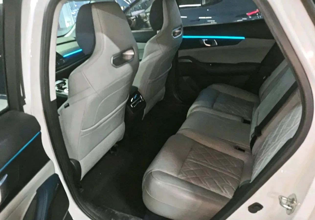 2022 Bestune T99 2.0T 224HP L4 6AT,autocango,china used car exporter,china ev exporter,chinese used car exporter,chinese used ev exporter