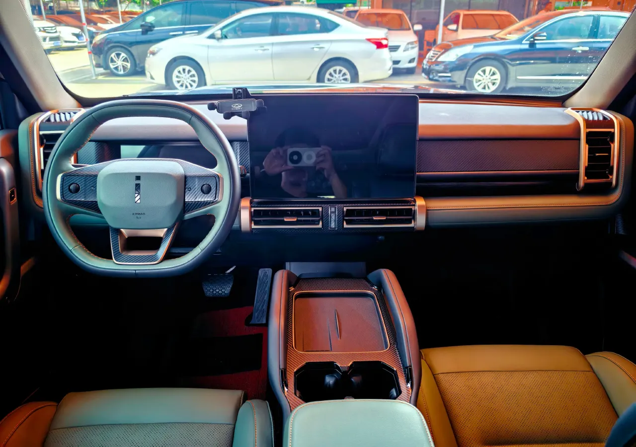 2024 iCAR iCAR 03T BEV 69.77KWH,autocango,china used car exporter,china ev exporter,chinese used car exporter,chinese used ev exporter