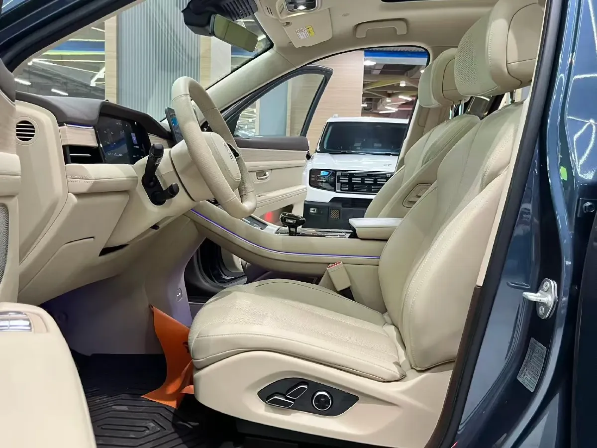 2024 AITO AITO M7 1.5T 152HP L4 REEV 42KWH,autocango,china used car exporter,china ev exporter,chinese used car exporter,chinese used ev exporter