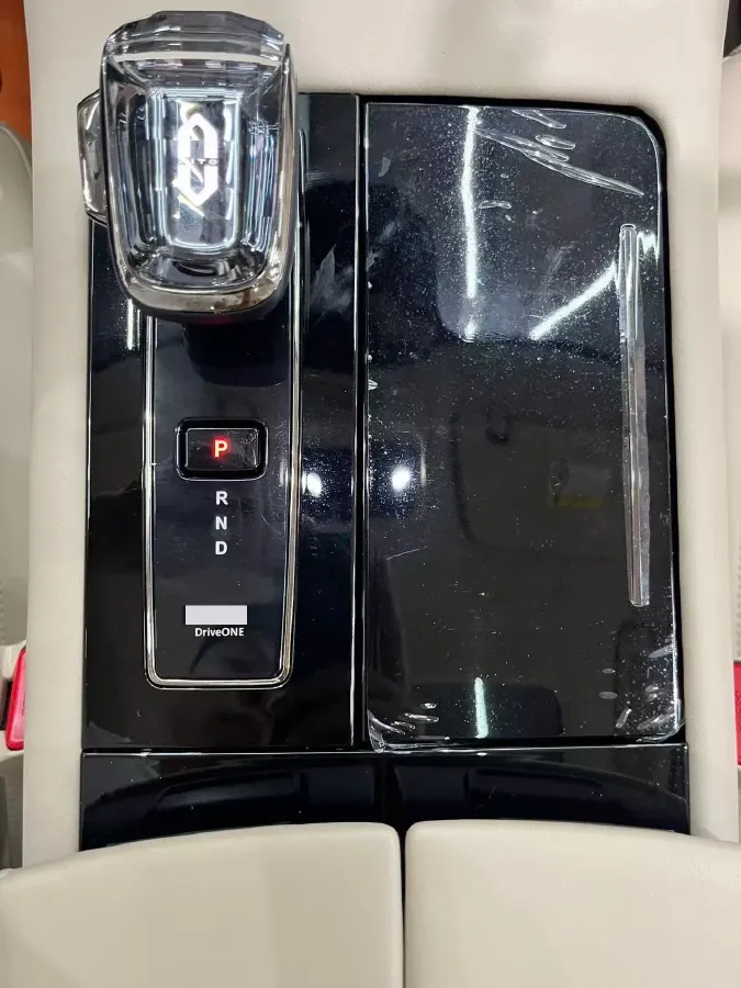 2024 AITO AITO M7 1.5T 152HP L4 REEV 42KWH,autocango,china used car exporter,china ev exporter,chinese used car exporter,chinese used ev exporter