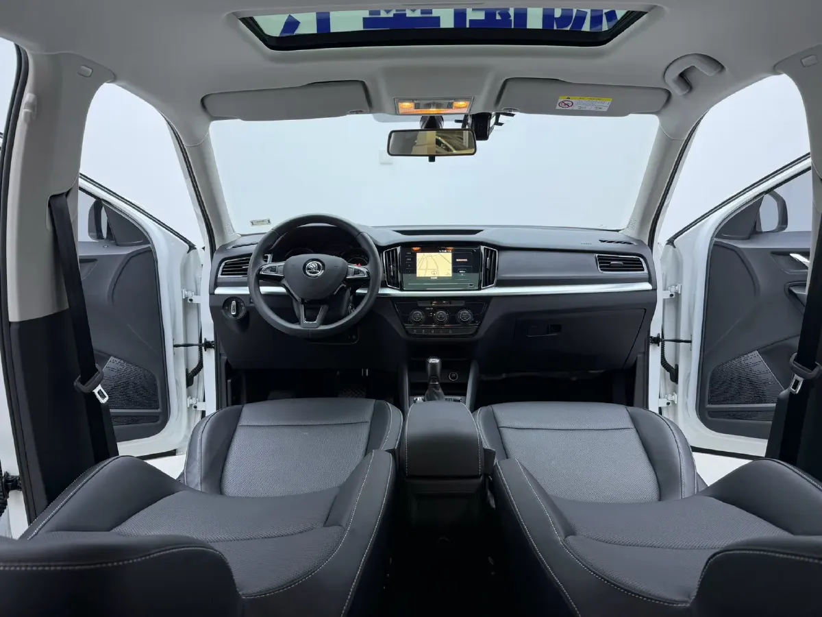 2022 Skoda Kamiq 1.5L 112HP L4 6AT,autocango,china used car exporter,china ev exporter,chinese used car exporter,chinese used ev exporter