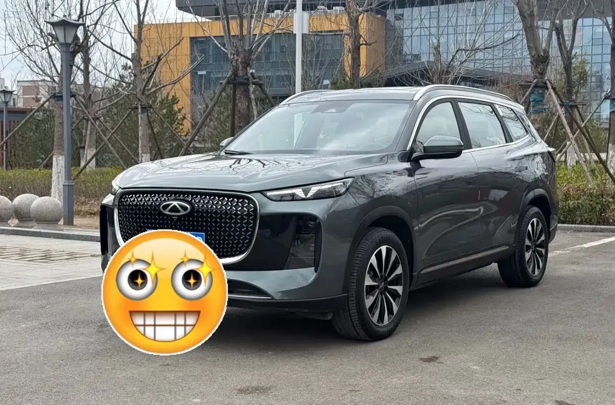 2022 Chery Tiggo 8 Plus 1.6T 197HP L4 7DCT,autocango,china used car exporter,china ev exporter,chinese used car exporter,chinese used ev exporter