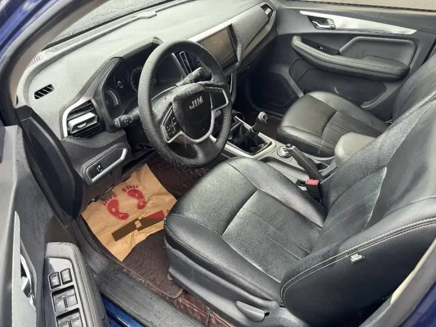 2020 Isuzu RE-MAX Jim 2.8T 120HP L4 5MT,autocango,china used car exporter,china ev exporter,chinese used car exporter,chinese used ev exporter