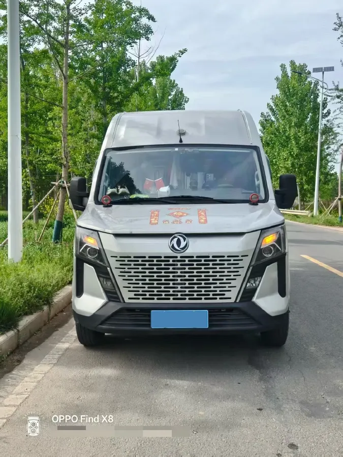 2023 Ford Transit 2.0T 220HP L4 5MT,autocango,china used car exporter,china ev exporter,chinese used car exporter,chinese used ev exporter