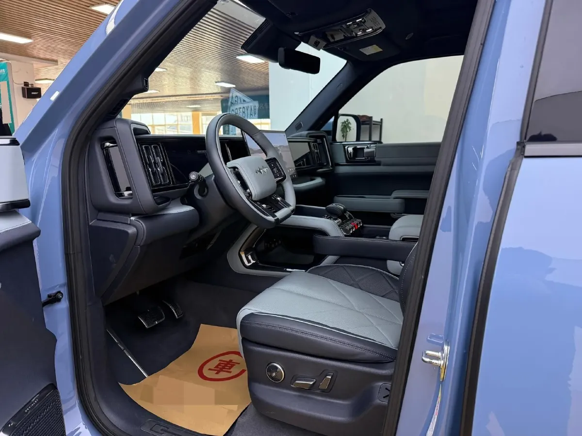 2023 FangChengBao Bao 5 1.5T 194HP L4 E-CVT PHEV 31.8KWH,autocango,china used car exporter,china ev exporter,chinese used car exporter,chinese used ev exporter