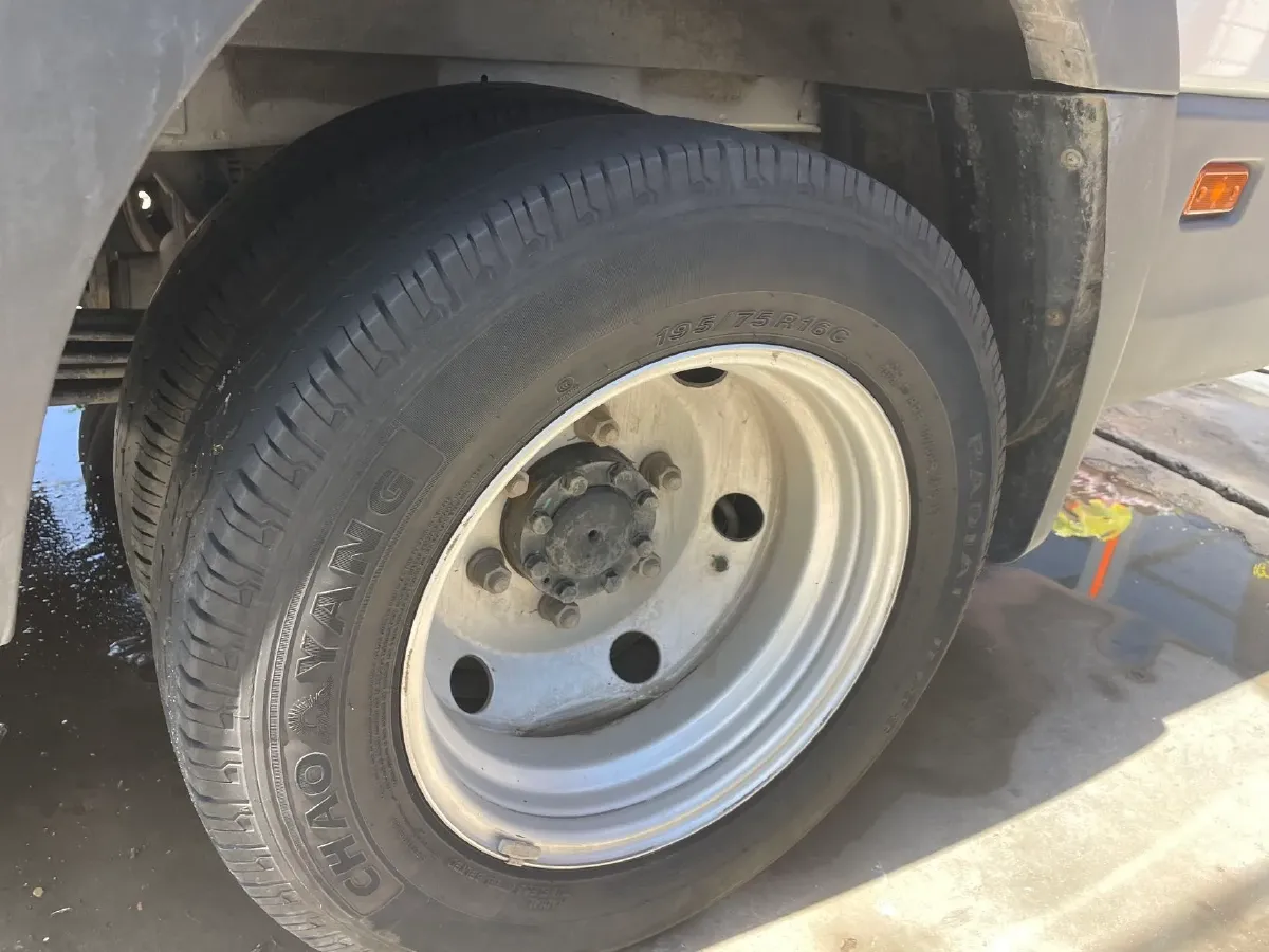 2023 Ford Transit 2.0T 220HP L4 5MT,autocango,china used car exporter,china ev exporter,chinese used car exporter,chinese used ev exporter