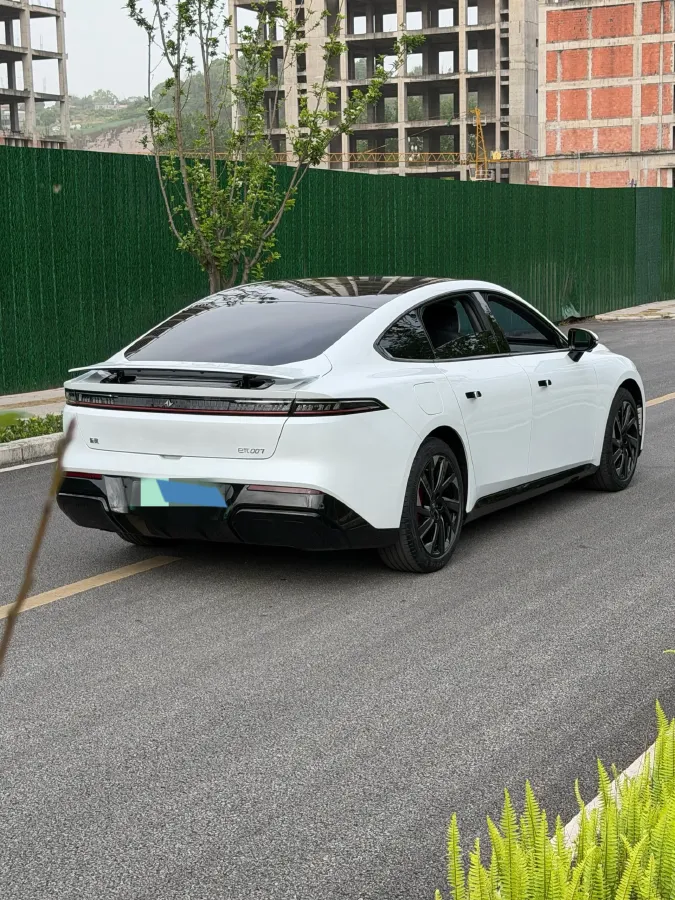 2024 DongFeng eπ eπ007 REEV 105HP REEV 28.4KWH,autocango,china used car exporter,china ev exporter,chinese used car exporter,chinese used ev exporter