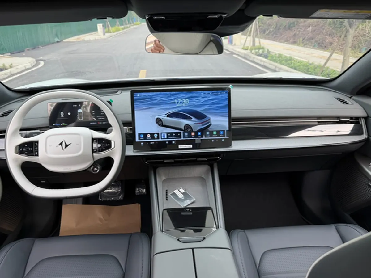 2024 DongFeng eπ eπ007 REEV 105HP REEV 28.4KWH,autocango,china used car exporter,china ev exporter,chinese used car exporter,chinese used ev exporter