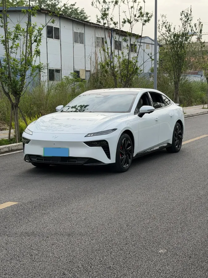 2024 DongFeng eπ eπ007 REEV 105HP REEV 28.4KWH,autocango,china used car exporter,china ev exporter,chinese used car exporter,chinese used ev exporter