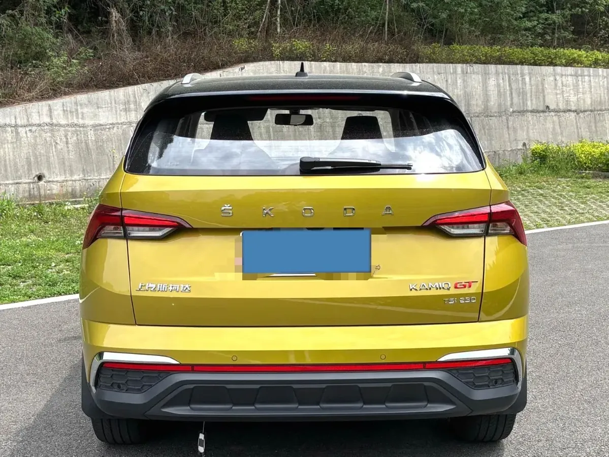 2020 Skoda Karoq 1.4T 150HP L4 7DCT,autocango,china used car exporter,china ev exporter,chinese used car exporter,chinese used ev exporter