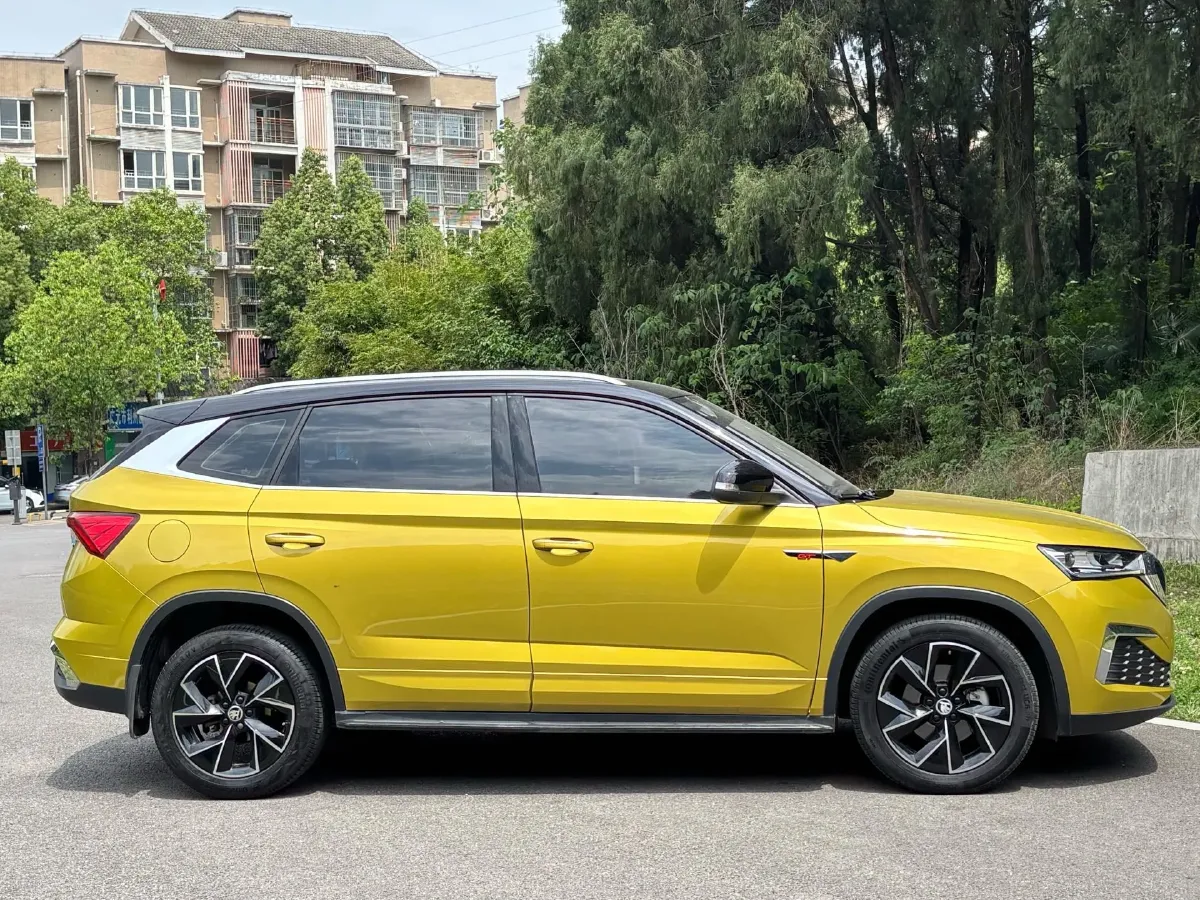 2020 Skoda Karoq 1.4T 150HP L4 7DCT,autocango,china used car exporter,china ev exporter,chinese used car exporter,chinese used ev exporter