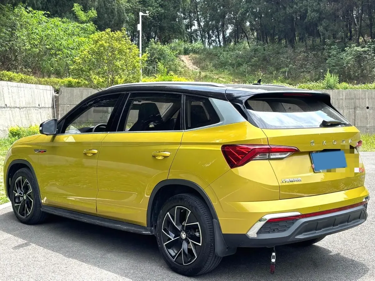 2020 Skoda Karoq 1.4T 150HP L4 7DCT,autocango,china used car exporter,china ev exporter,chinese used car exporter,chinese used ev exporter