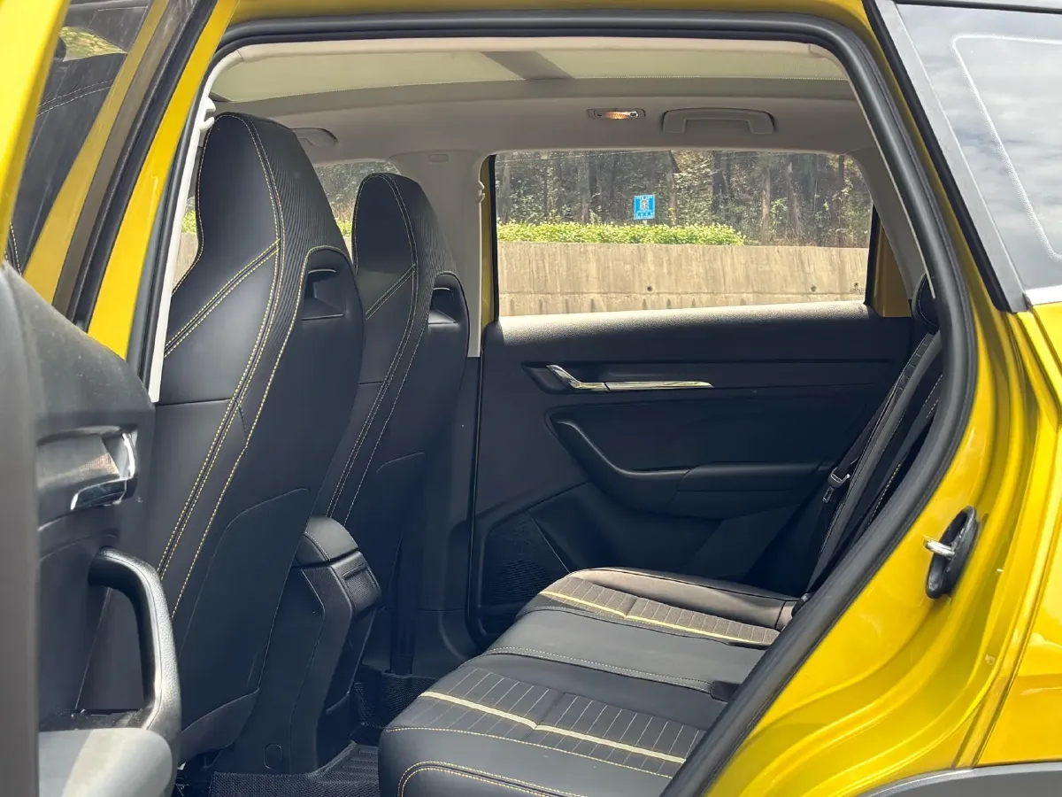 2020 Skoda Karoq 1.4T 150HP L4 7DCT,autocango,china used car exporter,china ev exporter,chinese used car exporter,chinese used ev exporter