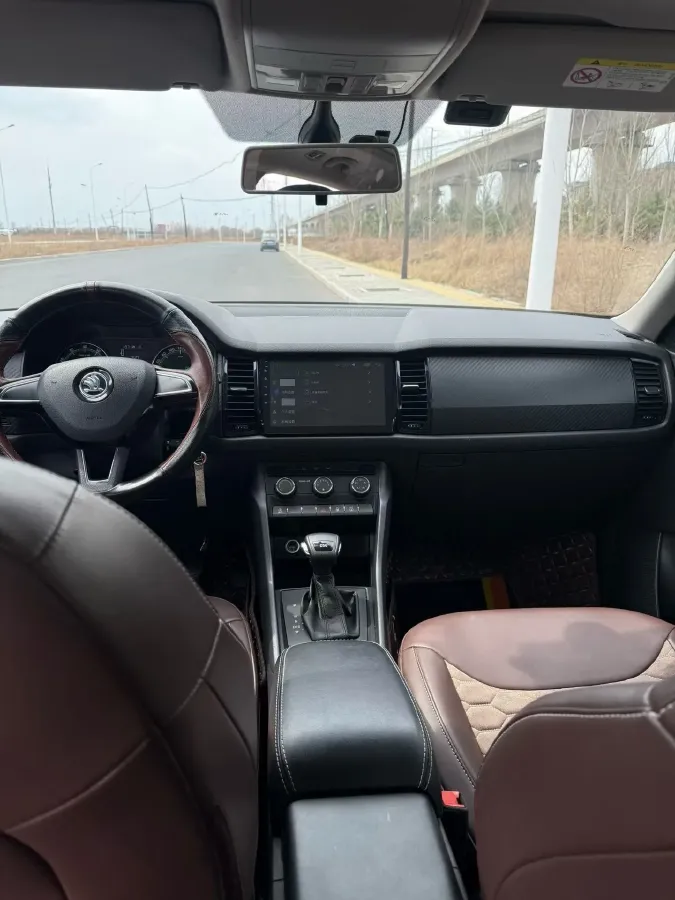 2018 Skoda Kodiak 2.0T 186HP L4 7DCT,autocango,china used car exporter,china ev exporter,chinese used car exporter,chinese used ev exporter