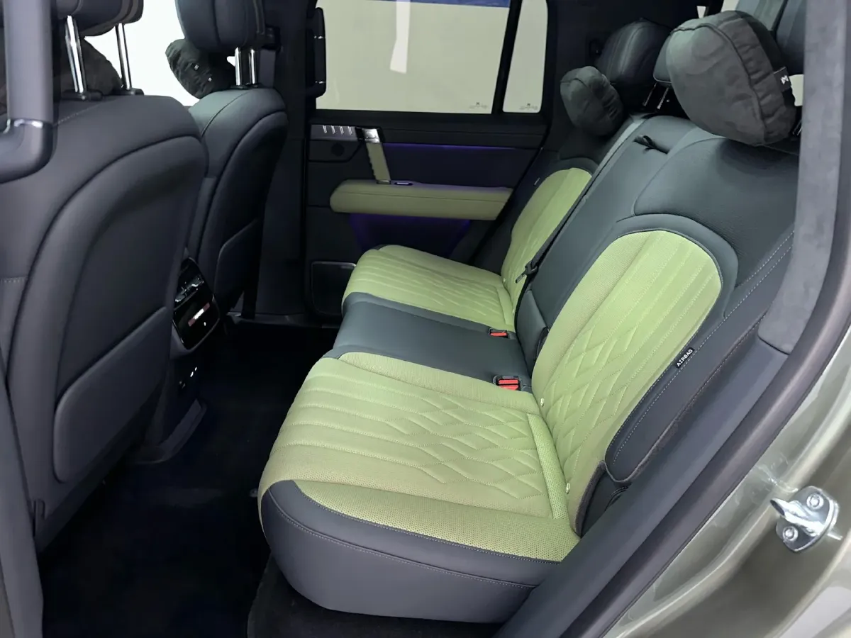 2025 BMW 3 Series 2.0T 245HP L4 8AT,autocango,china used car exporter,china ev exporter,chinese used car exporter,chinese used ev exporter