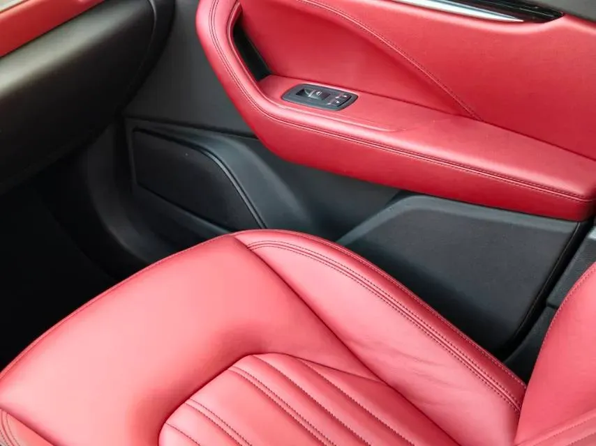 2018 Maserati Levante 3.0T 350HP V6 8AT,autocango,china used car exporter,china ev exporter,chinese used car exporter,chinese used ev exporter