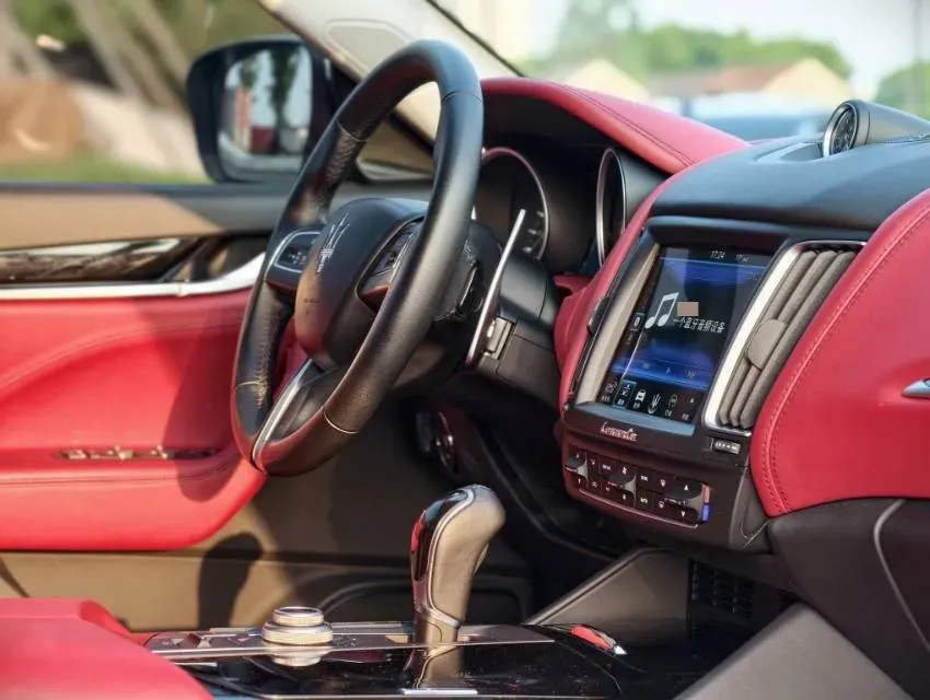 2018 Maserati Levante 3.0T 350HP V6 8AT,autocango,china used car exporter,china ev exporter,chinese used car exporter,chinese used ev exporter