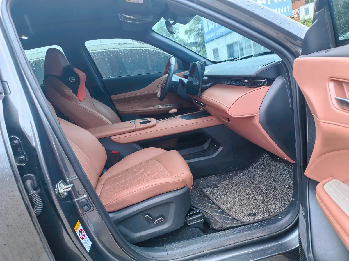 2024 ChangAn UNI-Z 1.5L 98HP L4 E-CVT PHEV 18.4KWH,autocango,china used car exporter,china ev exporter,chinese used car exporter,chinese used ev exporter