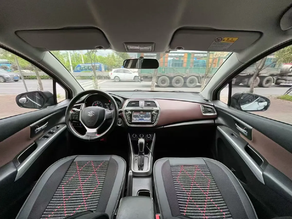 2017 Suzuki SX4 S-Cross 1.6L 122HP L4 CVT,autocango,china used car exporter,china ev exporter,chinese used car exporter,chinese used ev exporter