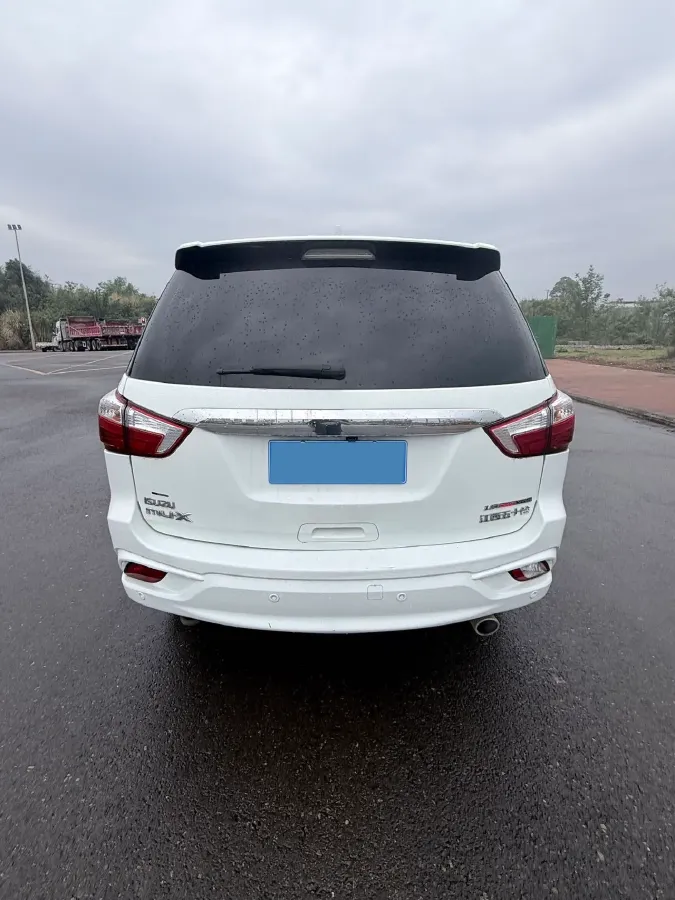 2018 Isuzu Mu-X 1.9T 163HP L4 6AT,autocango,china used car exporter,china ev exporter,chinese used car exporter,chinese used ev exporter