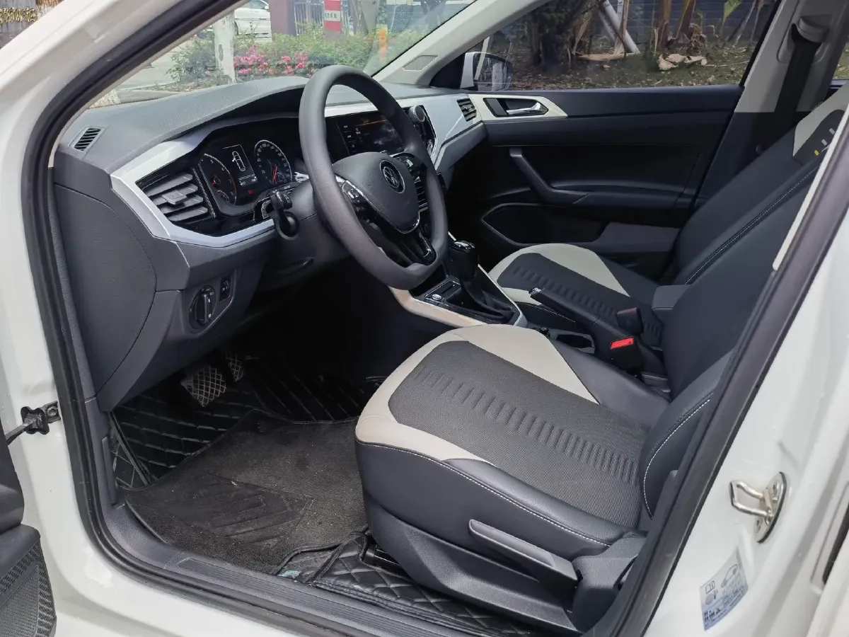 2021 Haval H6 1.5T 169HP L4 7DCT,autocango,china used car exporter,china ev exporter,chinese used car exporter,chinese used ev exporter