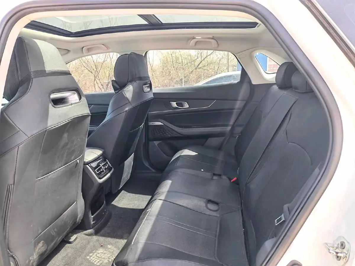 2021 ChangAn UNI-K 2.0T 233HP L4 8AT,autocango,china used car exporter,china ev exporter,chinese used car exporter,chinese used ev exporter