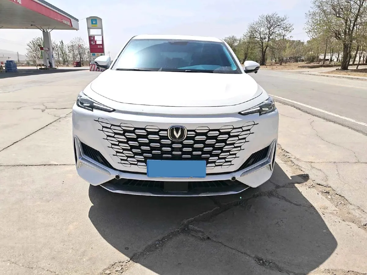 2021 ChangAn UNI-K 2.0T 233HP L4 8AT,autocango,china used car exporter,china ev exporter,chinese used car exporter,chinese used ev exporter
