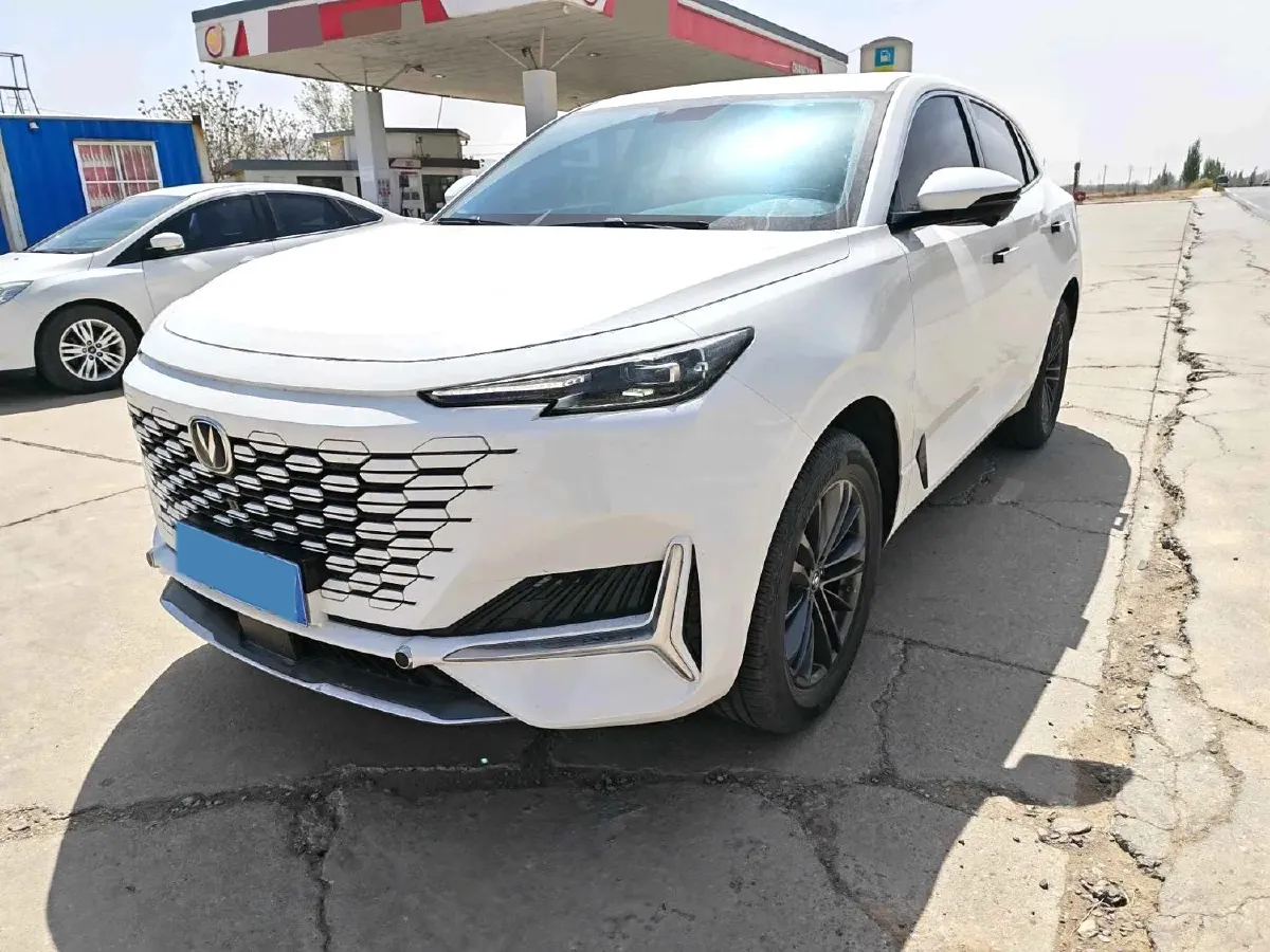 2021 ChangAn UNI-K 2.0T 233HP L4 8AT,autocango,china used car exporter,china ev exporter,chinese used car exporter,chinese used ev exporter