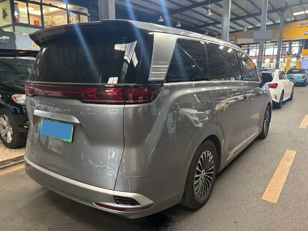 2024 Denza D9 1.5T 139HP L4 E-CVT PHEV 40KWH,autocango,china used car exporter,china ev exporter,chinese used car exporter,chinese used ev exporter