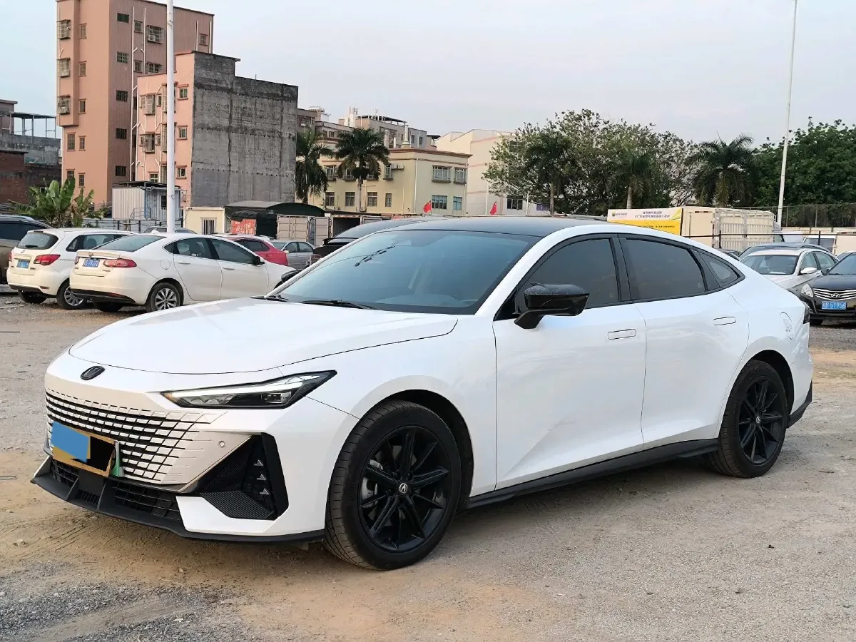 2023 ChangAn UNI-V iDD 1.5T 170HP L4 6TCT PHEV 18.4KWH,autocango,china used car exporter,china ev exporter,chinese used car exporter,chinese used ev exporter