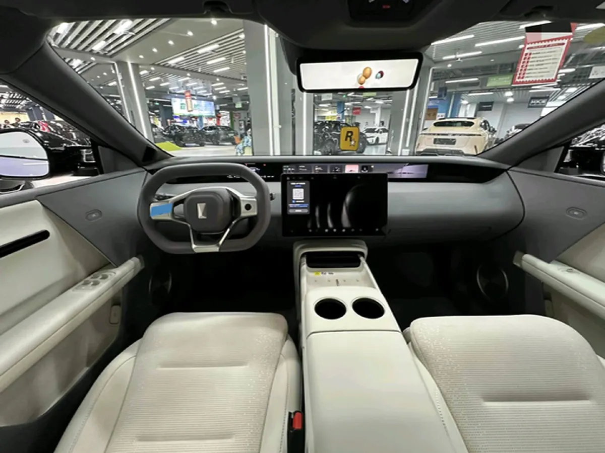 2025 Avatr 06 REEV 156HP REEV,autocango,china used car exporter,china ev exporter,chinese used car exporter,chinese used ev exporter