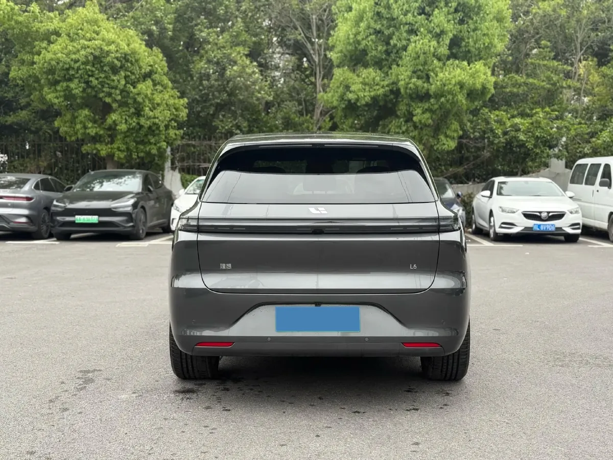 2025 Li L6 Range Extended 154HP L4 REEV,autocango,china used car exporter,china ev exporter,chinese used car exporter,chinese used ev exporter