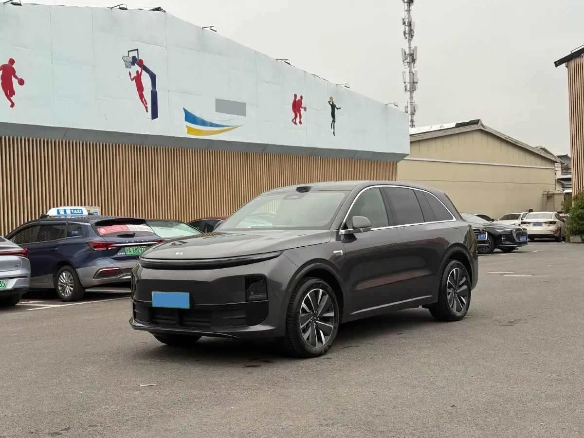 2025 Li L6 Range Extended 154HP L4 REEV,autocango,china used car exporter,china ev exporter,chinese used car exporter,chinese used ev exporter
