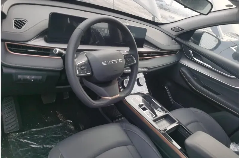 2022 DongFeng Forthing T5 1.5T 165HP L4 6AT,autocango,china used car exporter,china ev exporter,chinese used car exporter,chinese used ev exporter