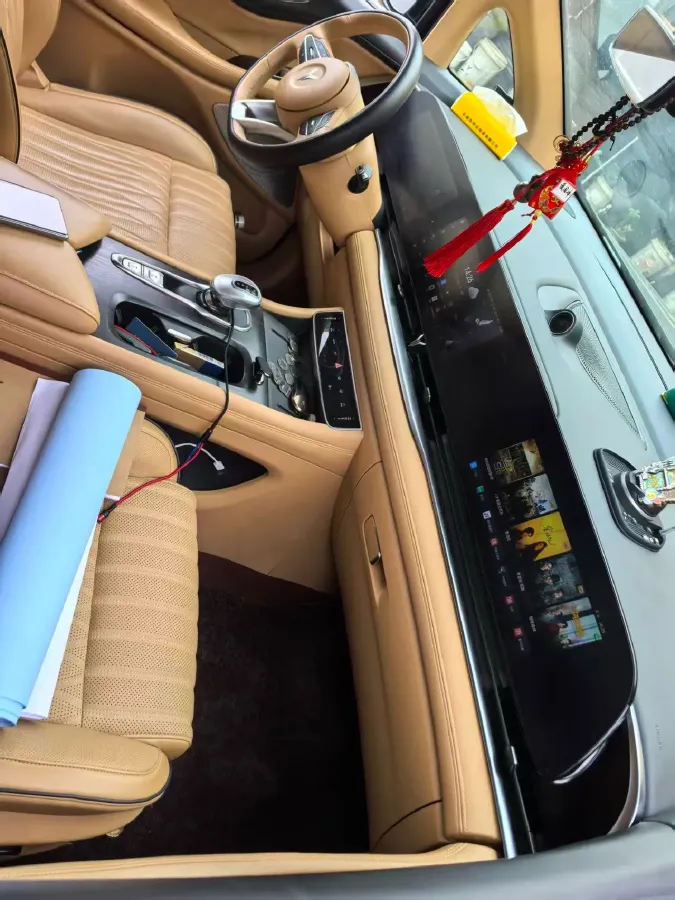 2022 Voyah Dream 1.5T 136HP L4 PHEV 25.57KWH,autocango,china used car exporter,china ev exporter,chinese used car exporter,chinese used ev exporter