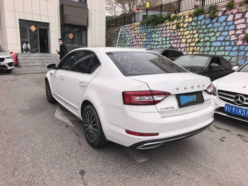 2020 Skoda Octavia 1.5L 113HP L4 6AT,autocango,china used car exporter,china ev exporter,chinese used car exporter,chinese used ev exporter