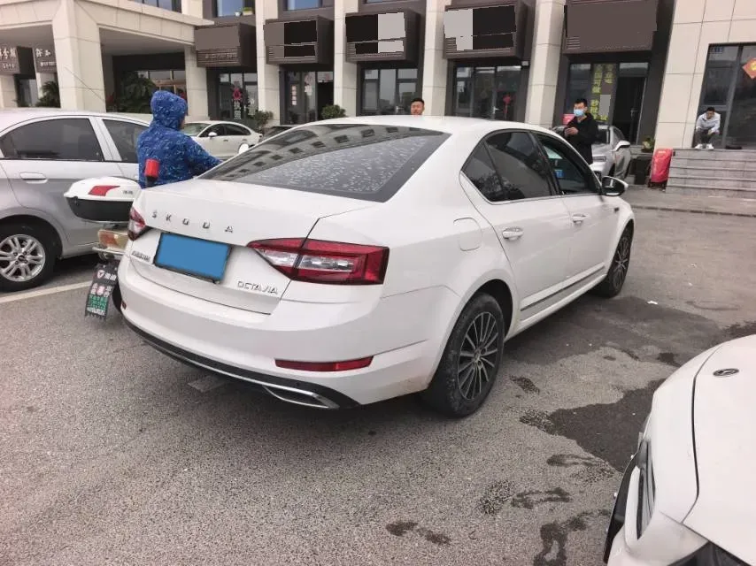 2020 Skoda Octavia 1.5L 113HP L4 6AT,autocango,china used car exporter,china ev exporter,chinese used car exporter,chinese used ev exporter