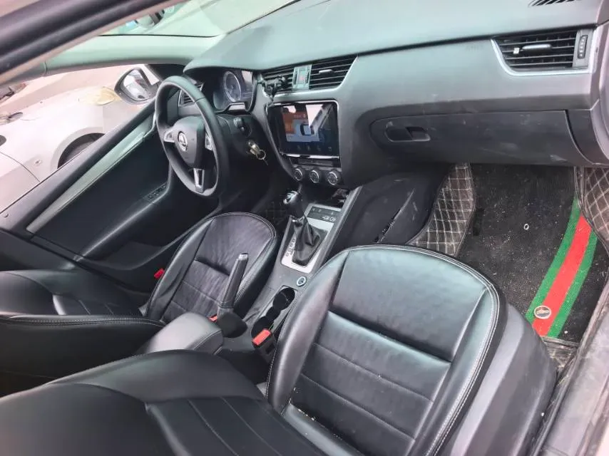 2020 Skoda Octavia 1.5L 113HP L4 6AT,autocango,china used car exporter,china ev exporter,chinese used car exporter,chinese used ev exporter