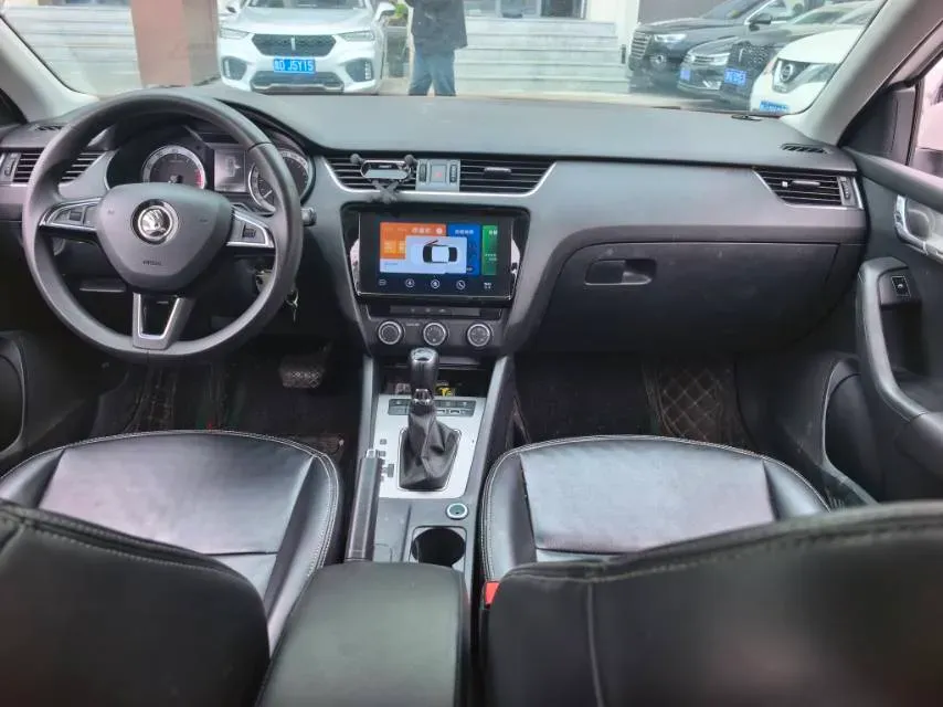 2020 Skoda Octavia 1.5L 113HP L4 6AT,autocango,china used car exporter,china ev exporter,chinese used car exporter,chinese used ev exporter