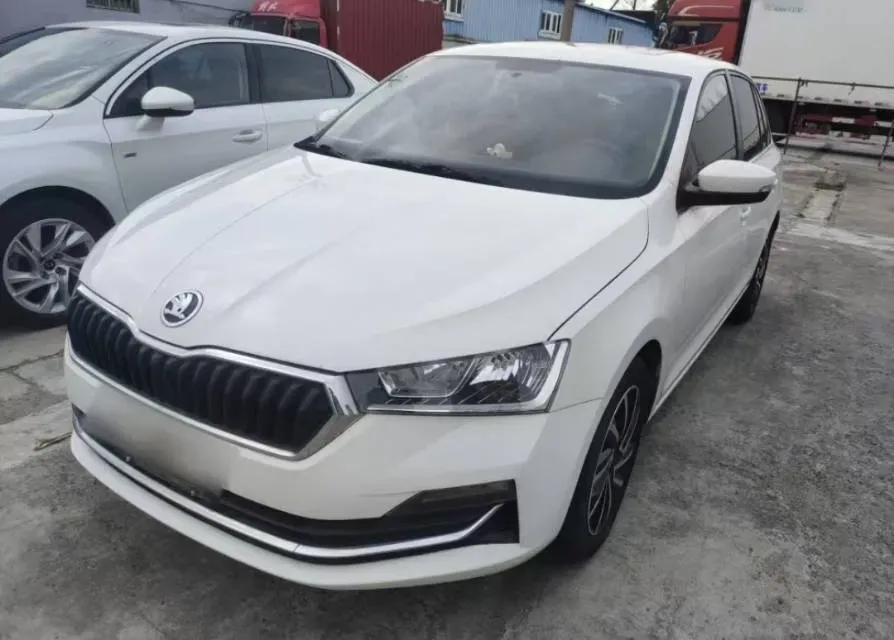 2020 Skoda Rapid Spaceback 1.5L 112HP L4 6AT,autocango,china used car exporter,china ev exporter,chinese used car exporter,chinese used ev exporter