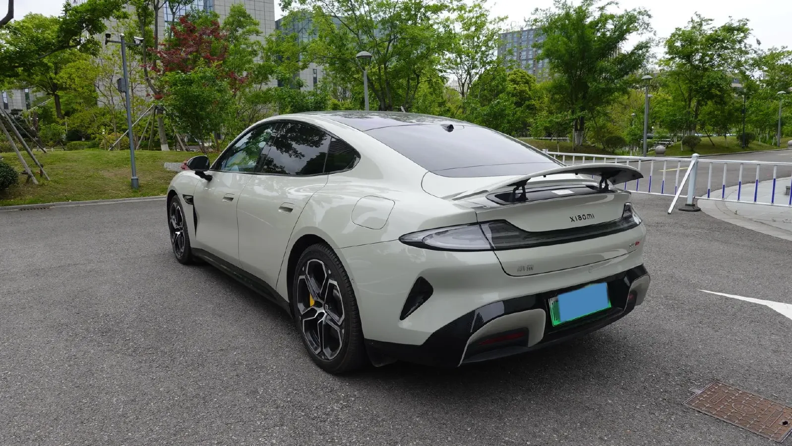 2024 MI SU7 BEV 101KWH,autocango,china used car exporter,china ev exporter,chinese used car exporter,chinese used ev exporter