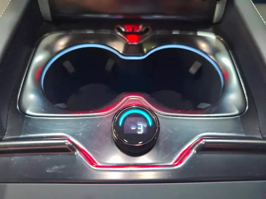 2023 FangChengBao Bao 5 1.5T 194HP L4 E-CVT PHEV 31.8KWH,autocango,china used car exporter,china ev exporter,chinese used car exporter,chinese used ev exporter