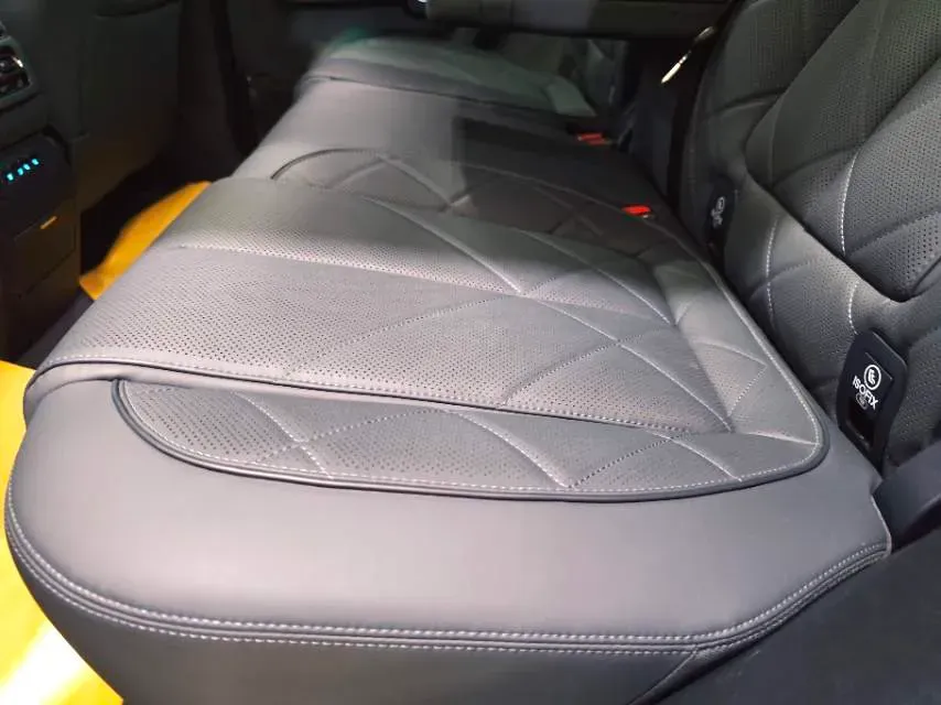 2025 FangChengBao Bao 5 1.5T 194HP L4 E-CVT PHEV 31.8KWH,autocango,china used car exporter,china ev exporter,chinese used car exporter,chinese used ev exporter