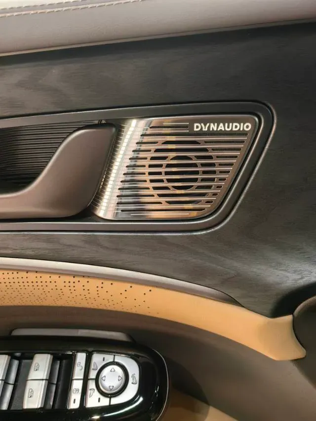 2022 HongQi HS7 3.0T 337HP V6 8AT,autocango,china used car exporter,china ev exporter,chinese used car exporter,chinese used ev exporter