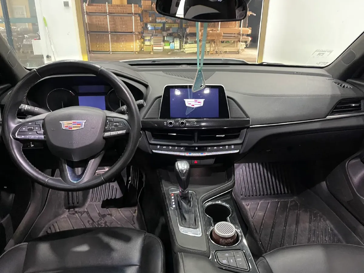 2023 Cadillac CT4 1.5T 211HP L4 8AT,autocango,china used car exporter,china ev exporter,chinese used car exporter,chinese used ev exporter