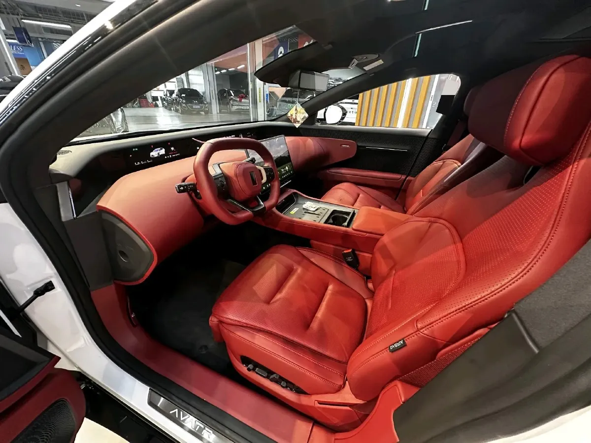 2025 Avatr 12 1.5T 156HP L4 REEV,autocango,china used car exporter,china ev exporter,chinese used car exporter,chinese used ev exporter