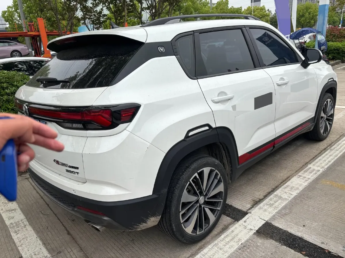 2022 ChangAn CS35 Plus 1.4T 160HP L4 7DCT,autocango,china used car exporter,china ev exporter,chinese used car exporter,chinese used ev exporter