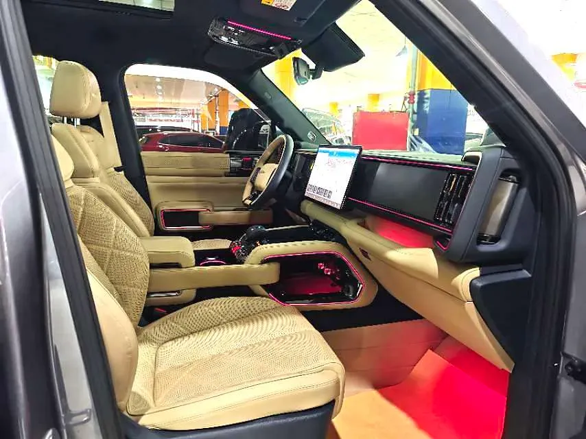 2023 FangChengBao Bao 5 1.5T 194HP L4 E-CVT PHEV 31.8KWH,autocango,china used car exporter,china ev exporter,chinese used car exporter,chinese used ev exporter