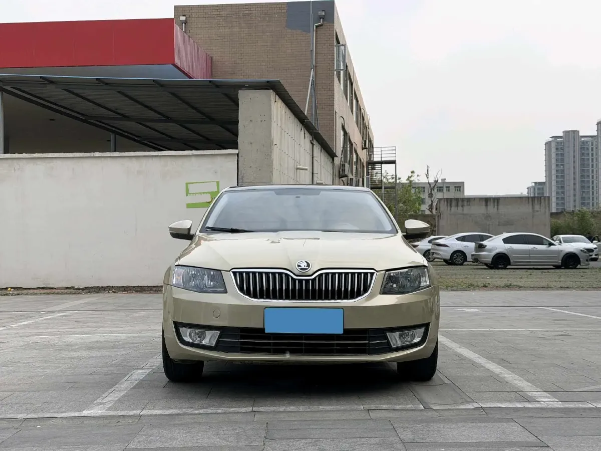 2015 Skoda Octavia 1.6L 110HP L4 6AT,autocango,china used car exporter,china ev exporter,chinese used car exporter,chinese used ev exporter